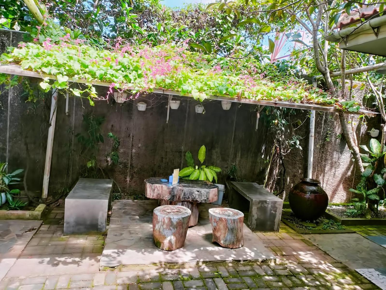 Jeng Tini Guest House Bogor Exterior foto