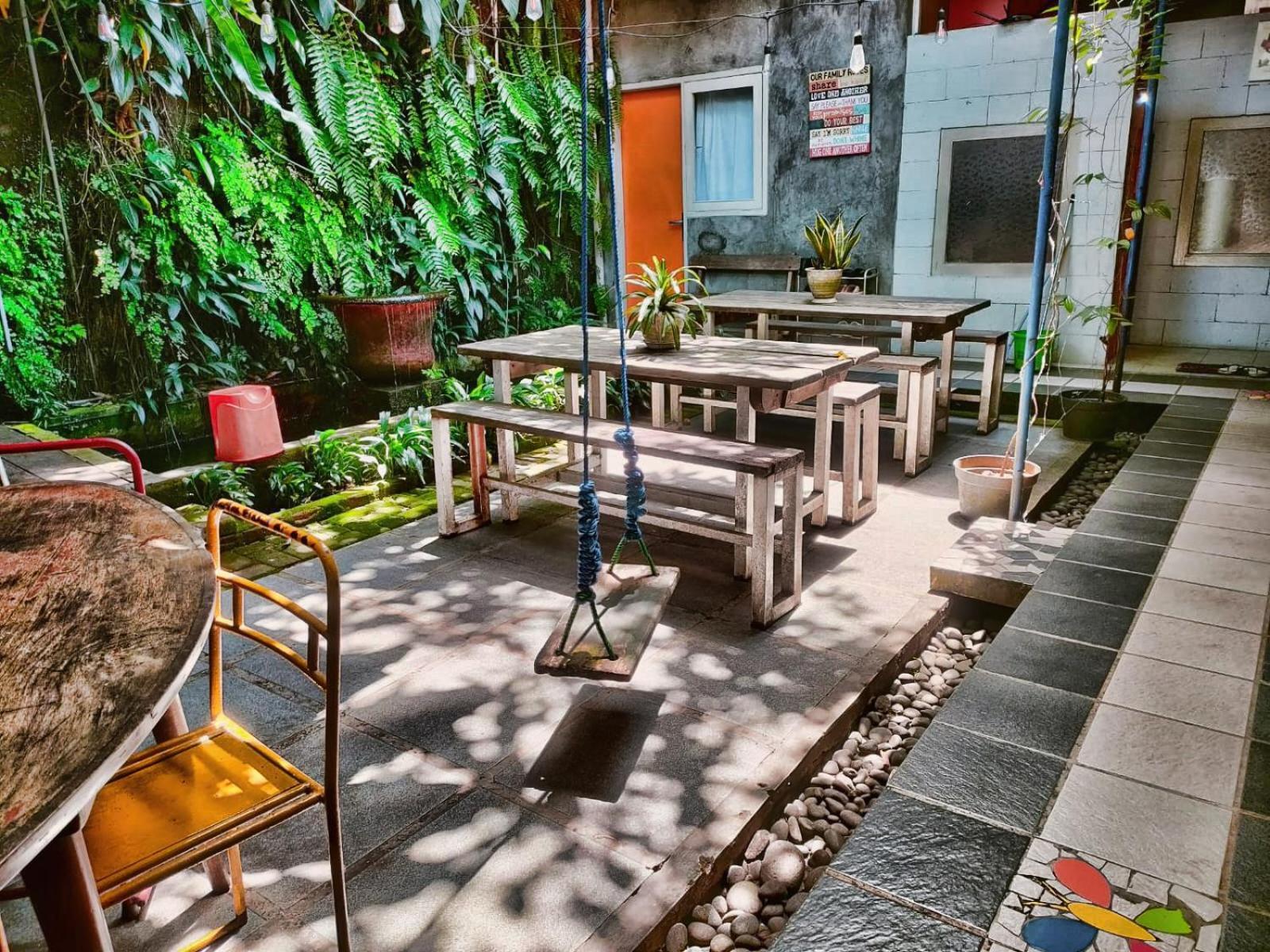 Jeng Tini Guest House Bogor Exterior foto
